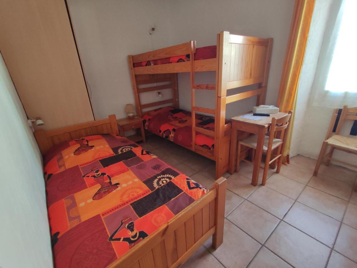 Auberge Lou Jas Soleilhas Eksteriør bilde