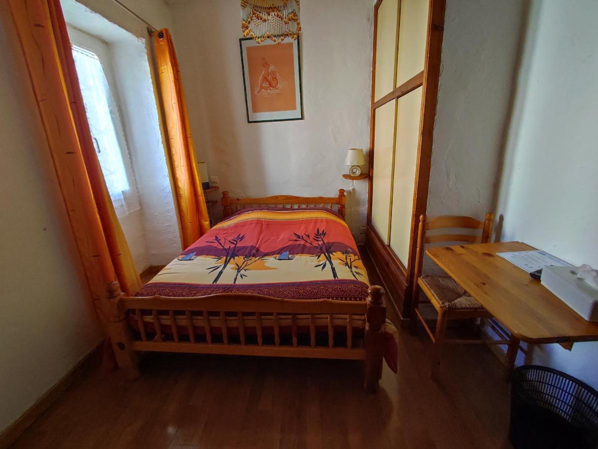 Auberge Lou Jas Soleilhas Eksteriør bilde
